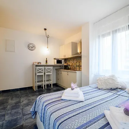 Ledunis Apartment Sibenik Exterior photo