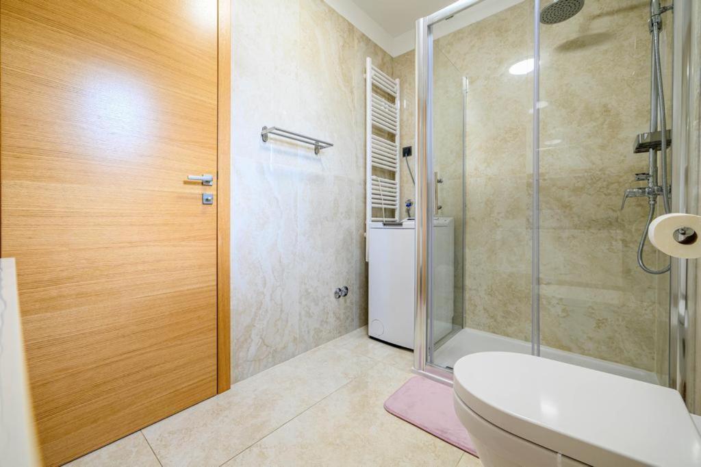 Ledunis Apartment *