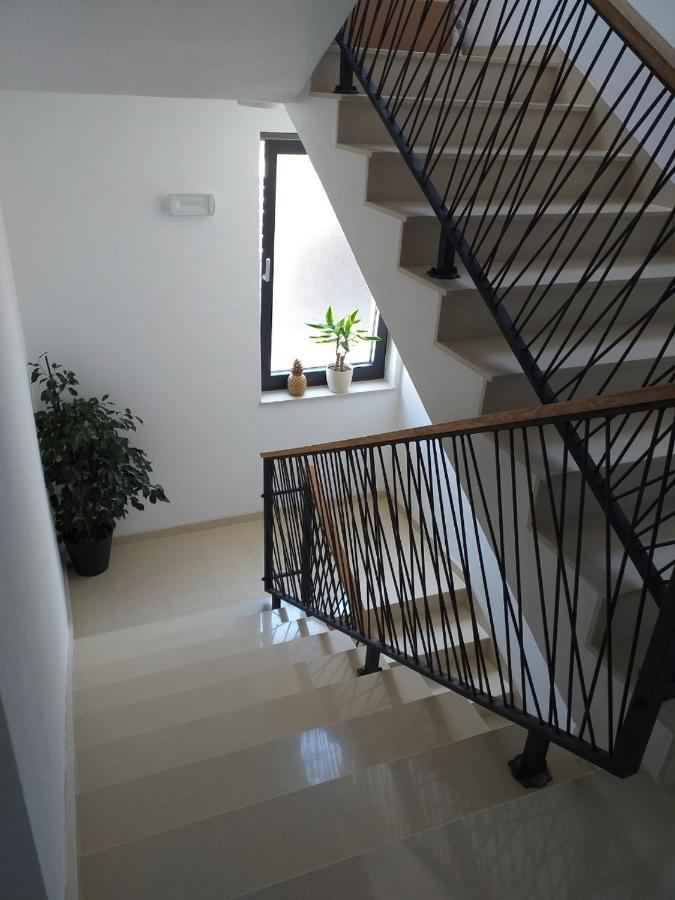 Ledunis Apartment *